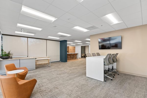 Management Office Tisch Tower 40 (1)