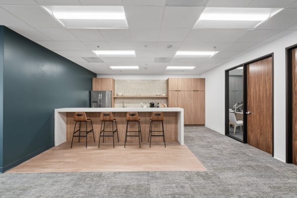 Management Office Tisch Tower 40 (7)